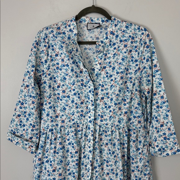 Tuckernuck Blue Floral Button Up Dress - Size M - Picture 2 of 9